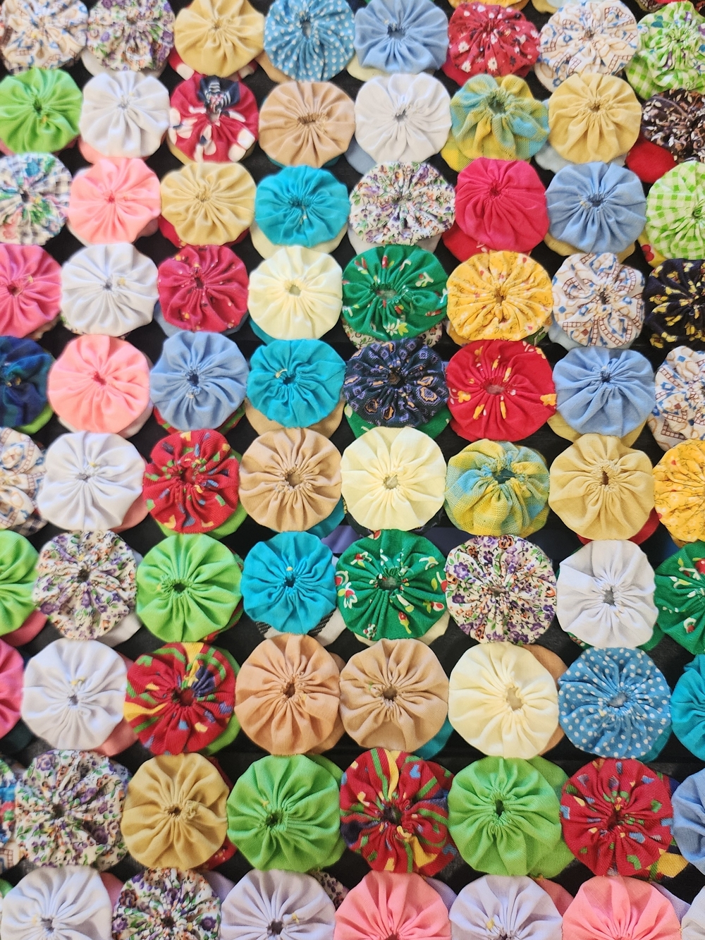 Antique Yo-Yo Quilt